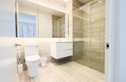 Stylish 3BR Luxury Retreat in the Heart of FiDi - Photo 15