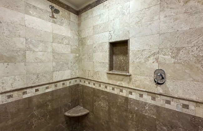 Poolside Family Retreat 2BR Condo - Foto 32