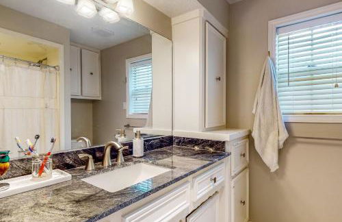 Pool, Hot Tub and Pool Table! Grand Home in Tomball - Foto 20