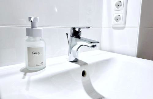 Stylisches 2-Zimmer Ambient Apartment in Alsternähe mit Kingsize-Bett & Schlafsofa - Foto 14