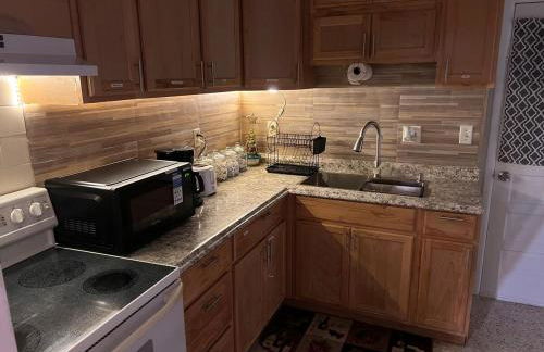 5 Min to Siesta Key Beach Spacious 2BR Getaway - Foto 29