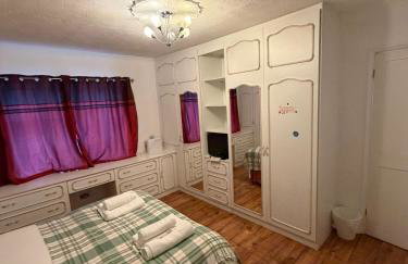 5 Bed cosy family home near Heathrow l London - Foto 10