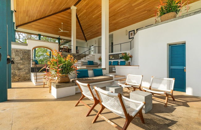 Spectacular Hilltop Beach Villa Located Next To A Surf Break - Photo 39