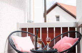 NAMASTÉ Homes - Ferienwohnung mit Balkon & Carport - Foto 14