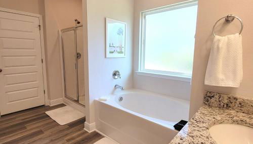 New 5BR Beach Access Heated Pool Free Golf Cart Game Rm - Foto 4, towels, Shower