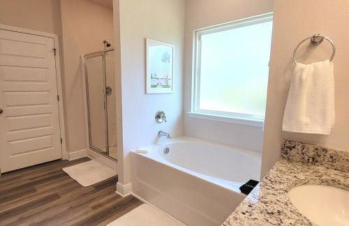 New 5BR Beach Access Heated Pool Free Golf Cart Game Rm - Foto 4