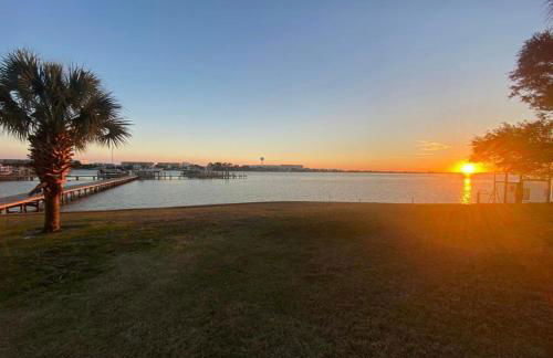 Cozy Bayfront Condo - Foto 17