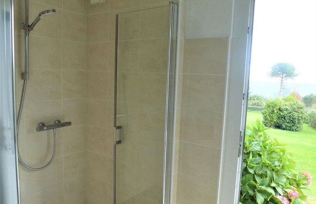 Holiday Home in Perros-guirec Near Beaches - Foto 25