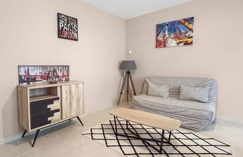 Maison Au Calme à 5min du Futuroscope - Foto 3