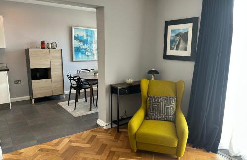 Luxury 2 bedroom town apartment - Foto 6