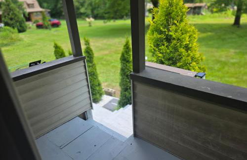 Charming 3 bedroom 2 bath home in Bloomfield with wishing well - Foto 55