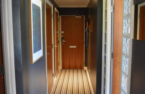 Large 2 bed flat, 2 bath, free parking & lift - Foto 13