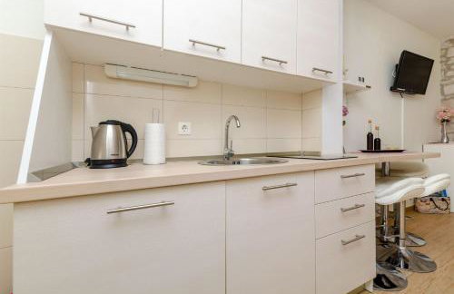 Apartments Djurdjica - Photo 6