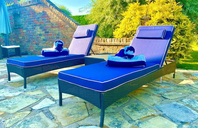 Idyllic Country Retreat With Wow Views & Lush Pool - Foto 36