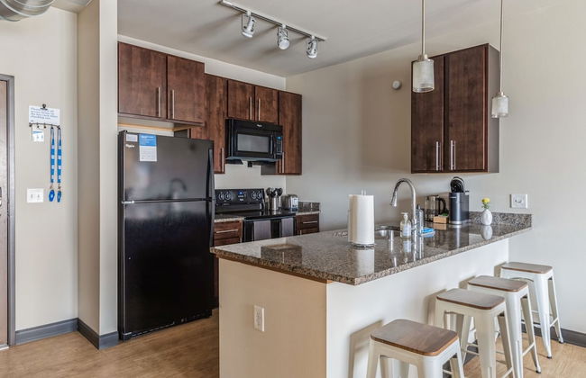 Kasa Westown Milwaukee - Photo 23