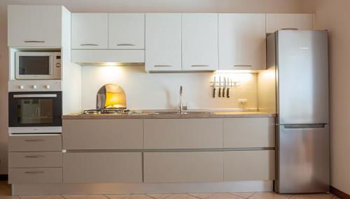 Casa Aurora - 10 min da Gardaland & Lago di Garda - Foto 5, stove, pet friendly, minibar