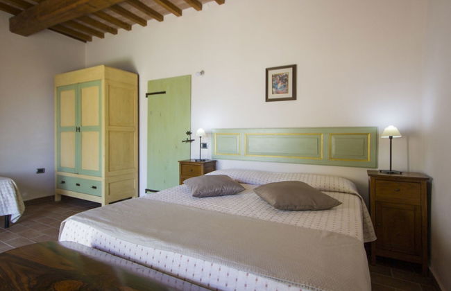 Graceful Holiday Home in Acqualagna With Swimming Pool - Foto 7