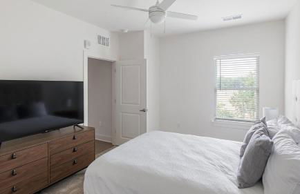 Landing Amazing 3BD Pool Yoga Studio - Photo 19