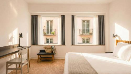The Lisbonaire Apartments - Photo 4