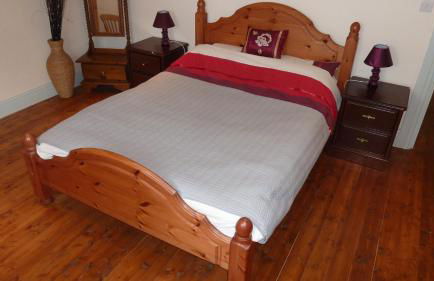 Hazel Barrow Farm Cottage - Photo 13