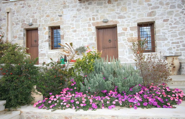 Lithos Traditional Houses - Foto 32