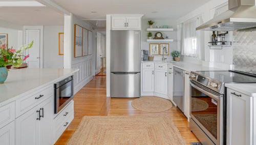 Escape to Cape Ann | Steps to Beach and Pier! - Foto 3