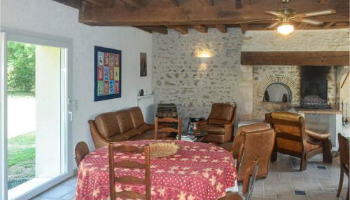 Stunning Home In Ardentes With Kitchen - Photo 2