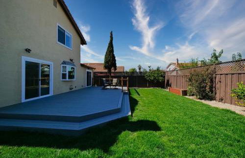 Renovated 5 Bd 3 Ba AC Private Deck Lawn - Foto 37