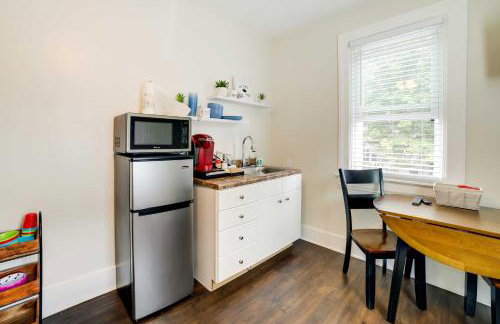 Walk to Walnut St Pet-Friendly Pittsburgh Home! - Foto 6