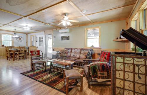 Game Room and Lake Access Wooded Retreat in Jay - Foto 6