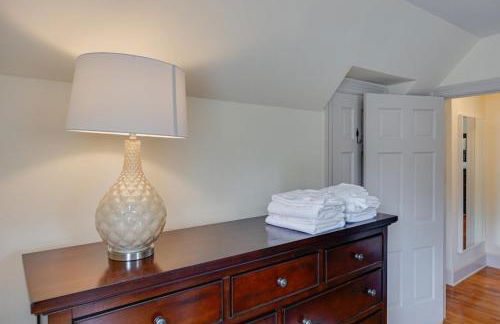 Harrisonburg Hidden Gem Across from JMU & Hotspots - Foto 39