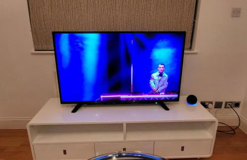 Garland Stylish 2 Bedroom Apartment A Minute Walk From Station - Foto 14