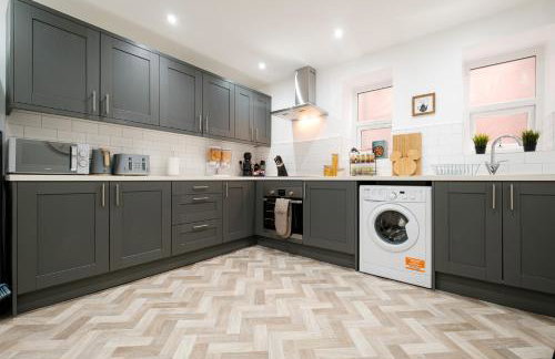 Riya Apartments - Modern & Spacious 6 bed 3 Bath House - Gateshead - Foto 11