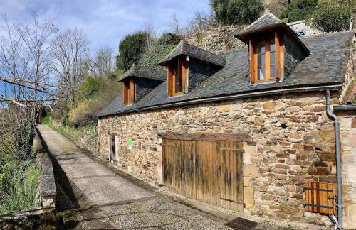 Lou Cambrou - Photo 8