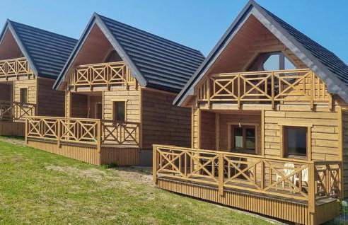 3 Bedroom Cozy Home In Barwald Dolny - Foto 1