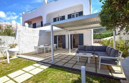3 Bedroom Beautiful Home In Falerna - Foto 16