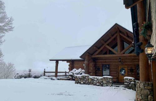 LUXURIOUS TN Mtn Lodge- Sleeps 22+, Hiking & Lake - Photo 22