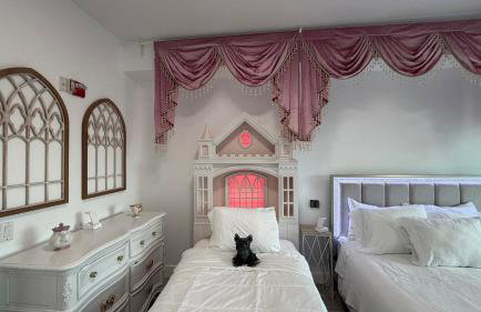 Disney Princess and Heroes Apartment Accessible - Foto 9