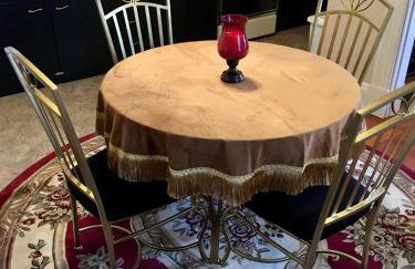 Historic Upstairs Apartment - Foto 10