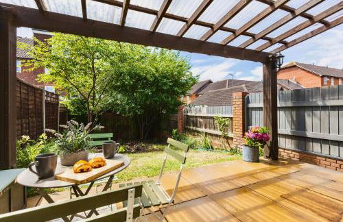 Stylish 3 Bed House - 20 Minutes to London - Foto 23