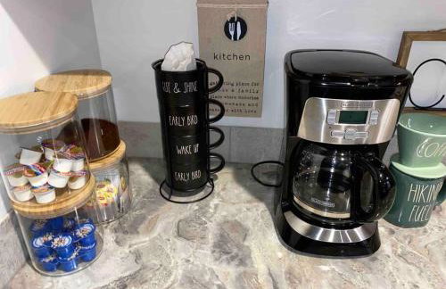 3 Bedroom in Hocking Hills w King Bed Logan Ohio - Foto 29