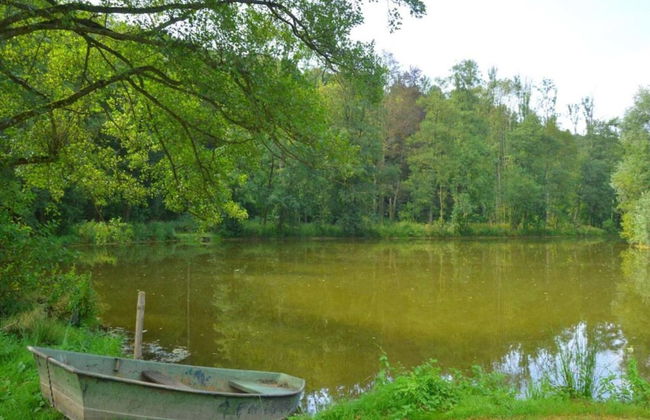 Cottage With Bubble Bath - Photo 32