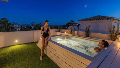 VACATION MARBELLA I Private HEATED Swimming pool, Walking distance to Puerto Banus, Security 24-7, BBQ, Pool Table, WiFi - Foto 2