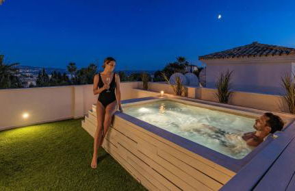 VACATION MARBELLA I Private HEATED Swimming pool, Walking distance to Puerto Banus, Security 24-7, BBQ, WiFi - Foto 7