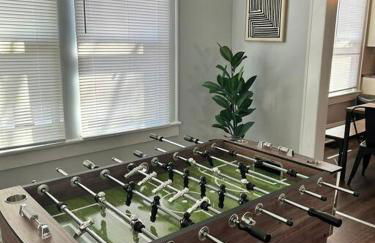 Downtown Charm, 3 Bdr, Near Rest and Bars - Photo 1