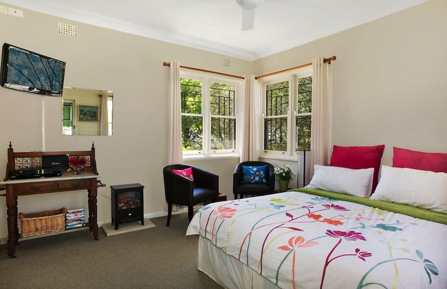 St Raphael - Photo 2