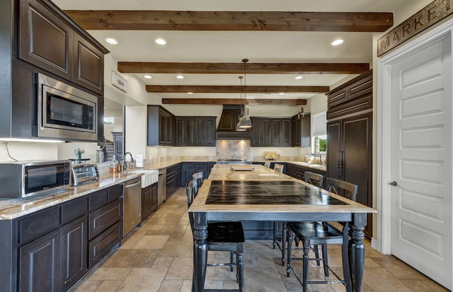 Luxurious Hill Country Retreat With Pool and Firepit! - Photo 13