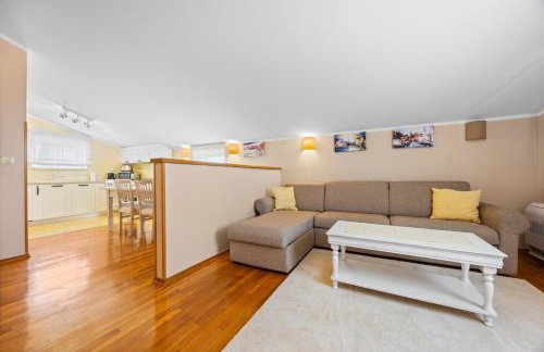 Villa Andrea for 17 people with private 40 m2 pool & pet friendly near Poreč - Photo 55