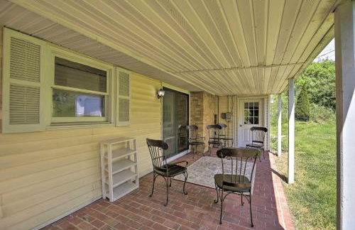 Bluefield Retreat with Pool Table Near Parks! - Foto 29