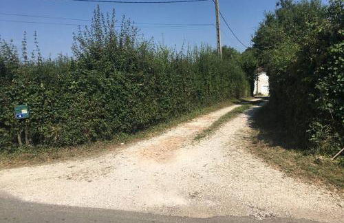 logement indépendant LE POULAILLER proche Guédelon - Foto 9